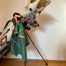 Lade das Bild in den Galerie-Viewer, Golf Handtuch aus Mikrofaser (40x71 cm)