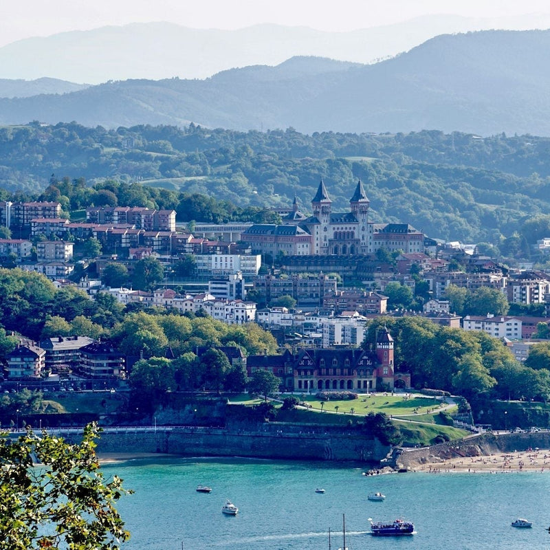San Sebastian im Baskenland mit Blick auf das Miramar